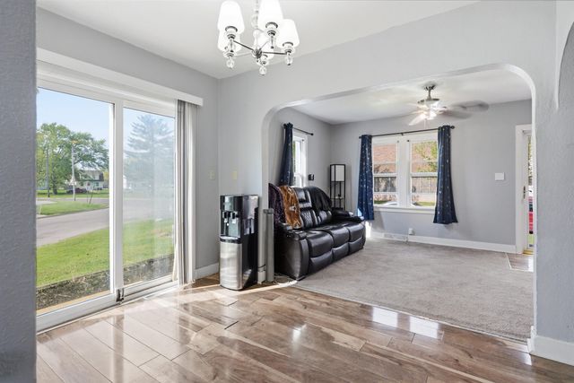 500 johnson Street, Waterloo, IA 50702