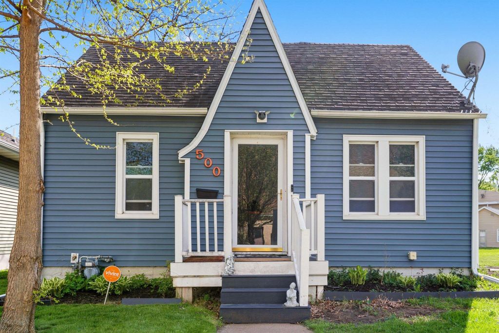 500 johnson Street, Waterloo, IA 50702