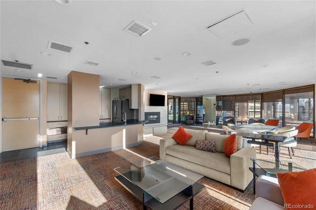 1625 Larimer Street 1705, Denver, CO 80202