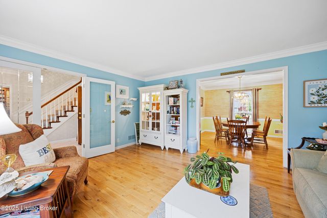 10208 Statia Lynn Ct, Louisville, KY 40223