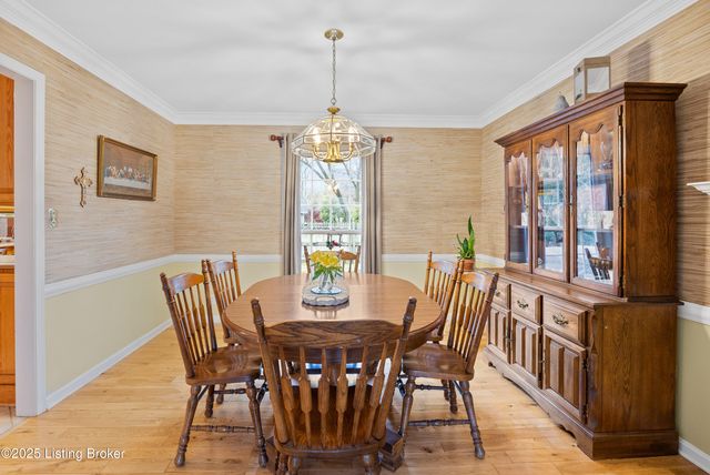 10208 Statia Lynn Ct, Louisville, KY 40223