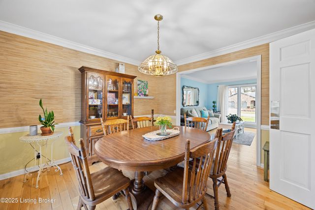 10208 Statia Lynn Ct, Louisville, KY 40223