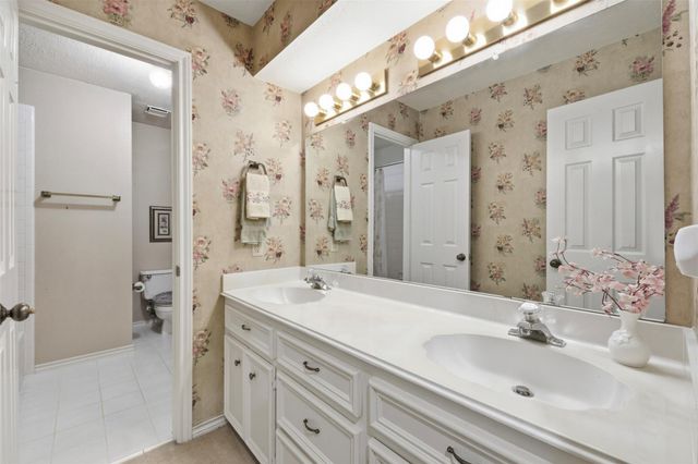 3419 Cypresswood Drive, Spring, TX 77388
