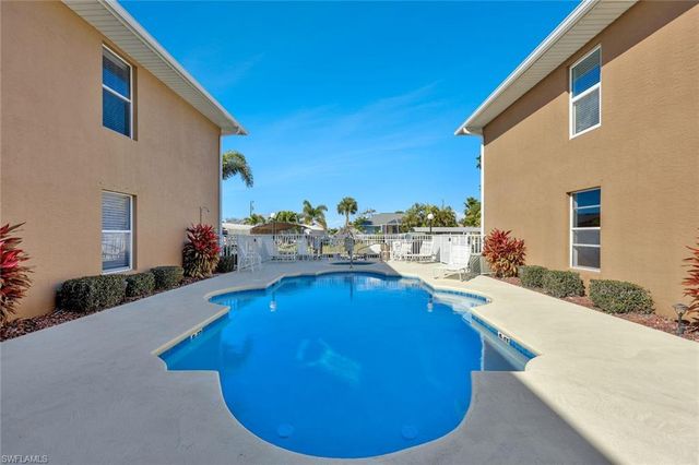 841 SW 47th TER 103, Cape Coral, FL 33914