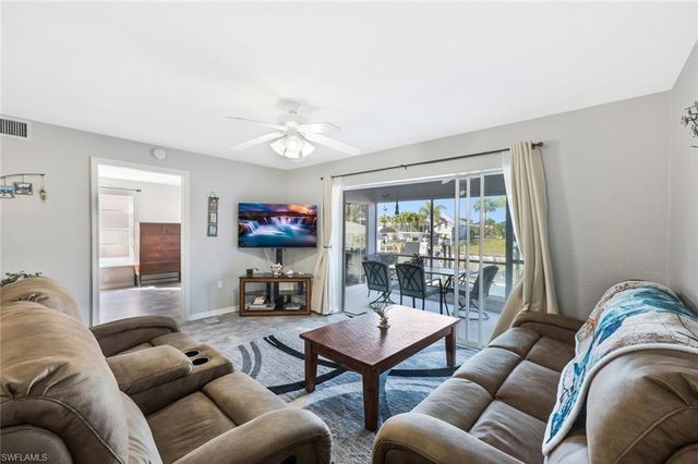 841 SW 47th TER 103, Cape Coral, FL 33914