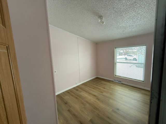 409 E Wood Lane, Belvidere, IL 61008