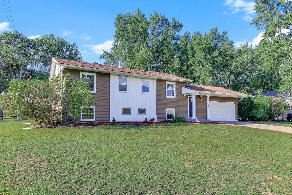 2348 106th Avenue NW, Coon Rapids, MN 55433 — photo 2