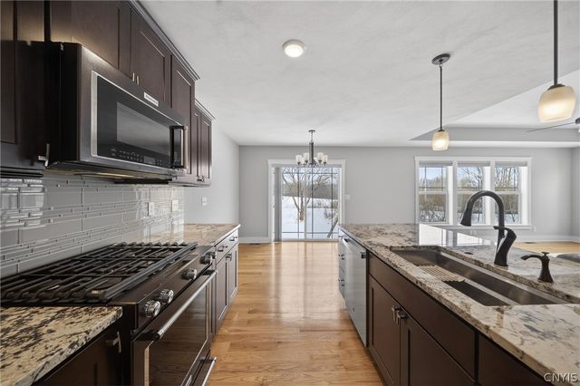 3879 Hallston Drive, Clay, NY 13090