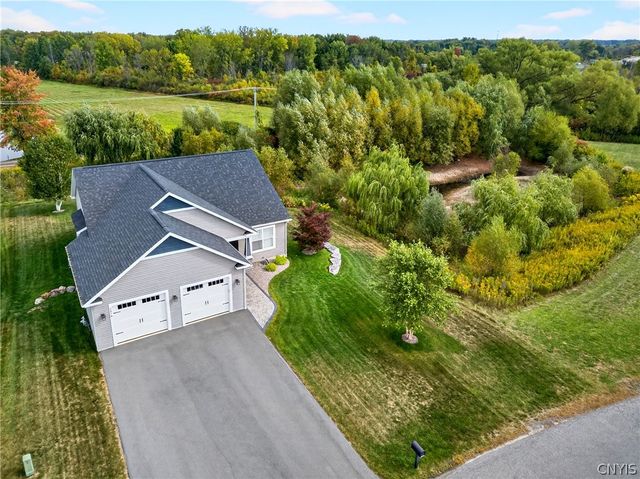 3879 Hallston Drive, Clay, NY 13090