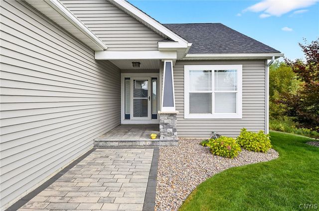 3879 Hallston Drive, Clay, NY 13090