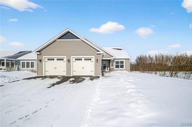 3879 Hallston Drive, Clay, NY 13090