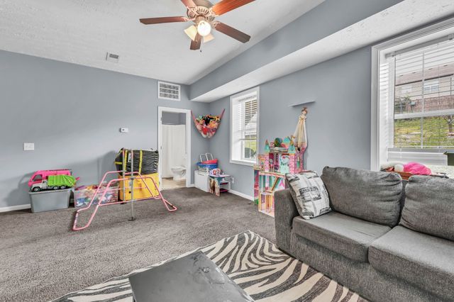 1391 Freedom Dr, Clarksville, TN 37042