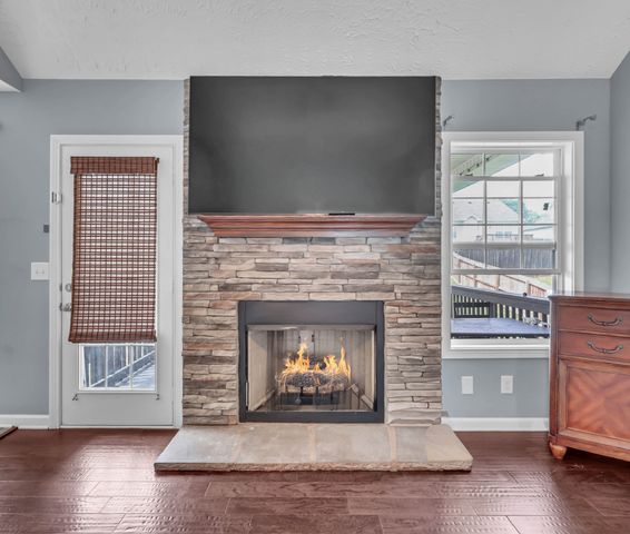 1391 Freedom Dr, Clarksville, TN 37042