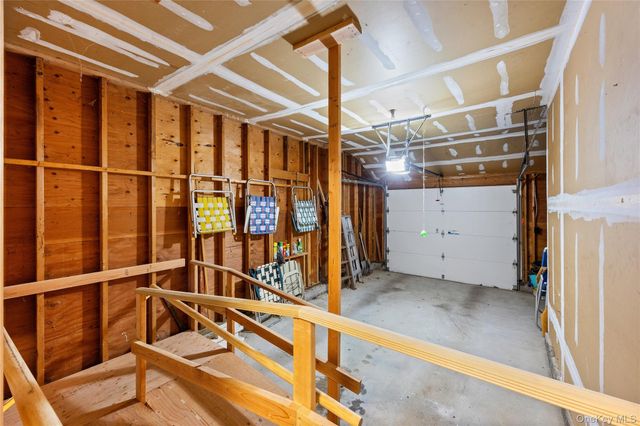 2625 Great Peconic Bay Boulevard, Laurel, NY 11948