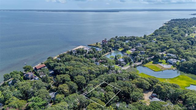2625 Great Peconic Bay Boulevard, Laurel, NY 11948