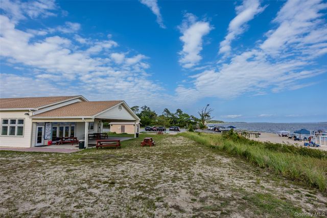 2625 Great Peconic Bay Boulevard, Laurel, NY 11948