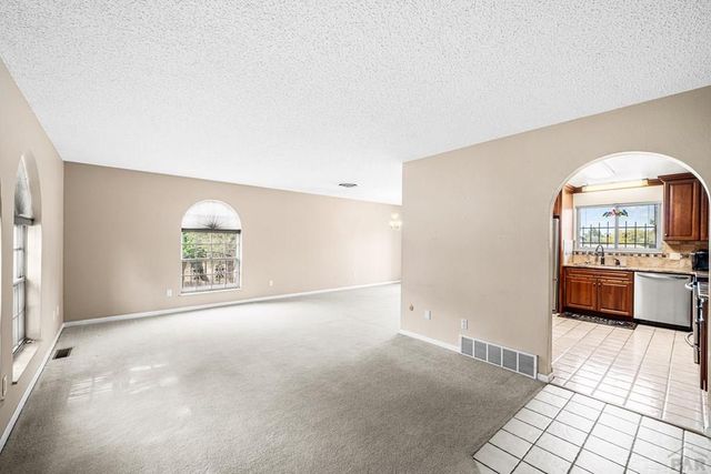 8 Courtney Place, Pueblo, CO 81001