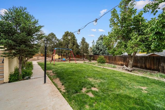 8 Courtney Place, Pueblo, CO 81001