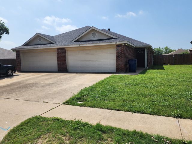209 Deborah Lane, Crowley, TX 76036