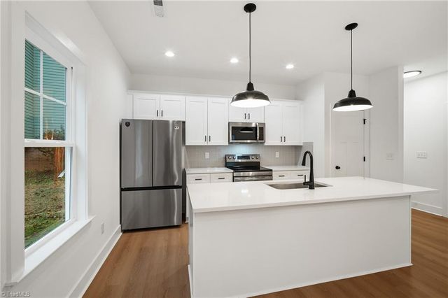 4440 Fernbrook Drive, Winston-salem, NC 27127