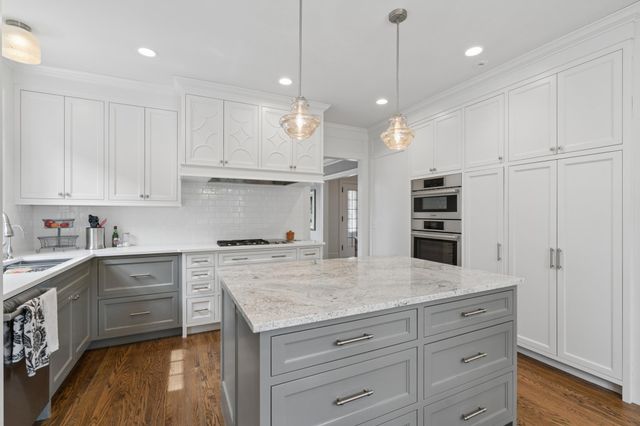 3715 Upton Avenue S, Minneapolis, MN 55410