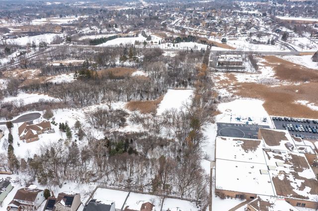 5176 Aptakisic Road, Long Grove, IL 60047