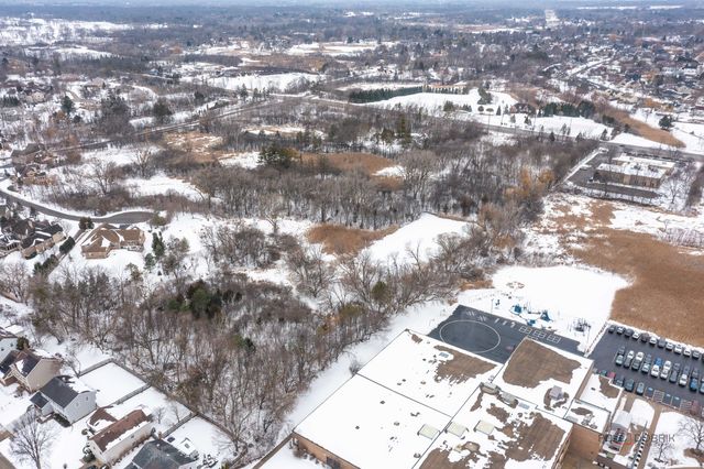 5176 Aptakisic Road, Long Grove, IL 60047