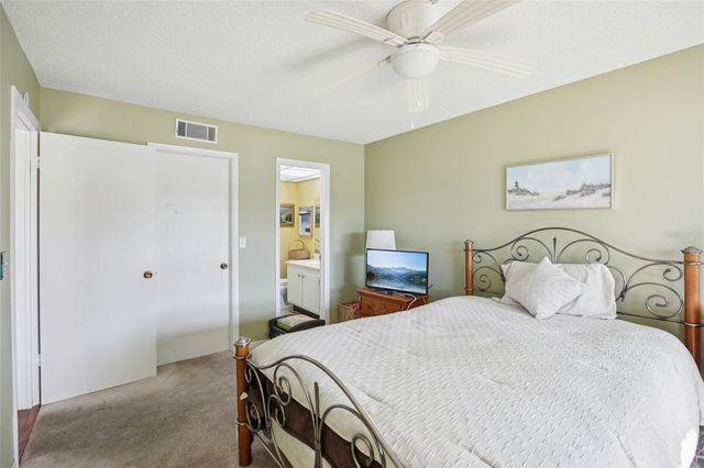 209 NE LINCOLN CIRCLE N 309, St Petersburg, FL 33702