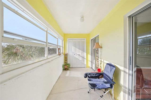 209 NE LINCOLN CIRCLE N 309, St Petersburg, FL 33702