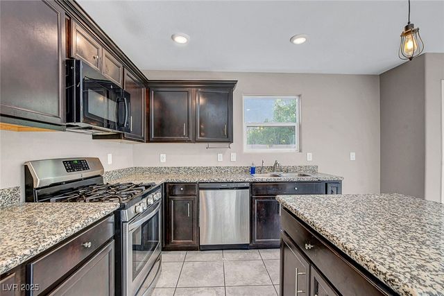 6259 Whippet Avenue, Las Vegas, NV 89122