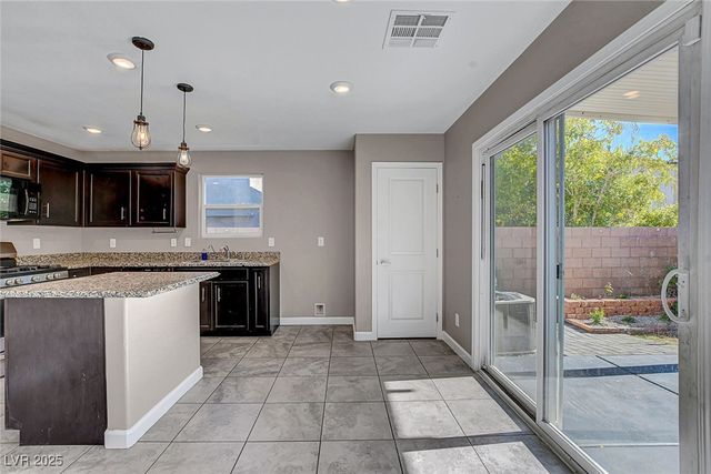 6259 Whippet Avenue, Las Vegas, NV 89122