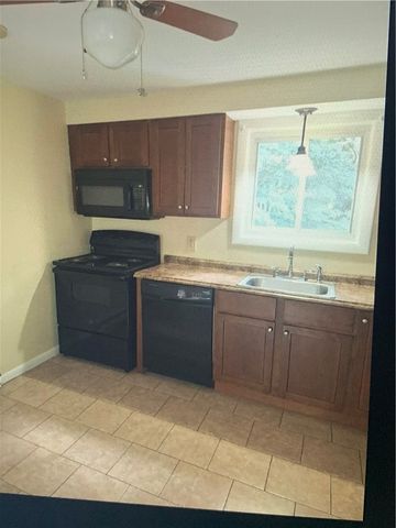 60 Bethel Street 3, Cranston, RI 02920