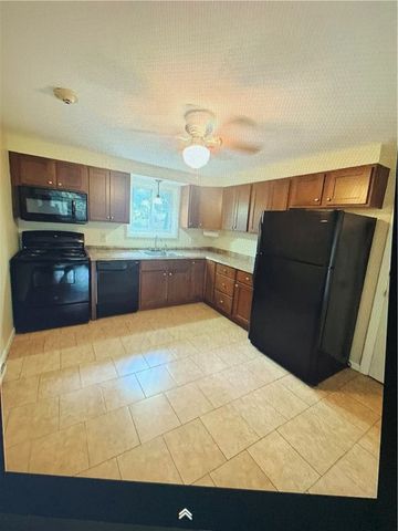 60 Bethel Street 3, Cranston, RI 02920