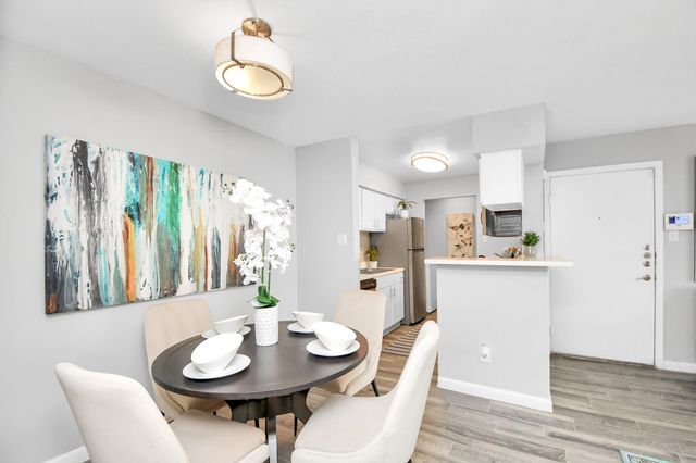 2701 W Bellfort Avenue 1212, Houston, TX 77054