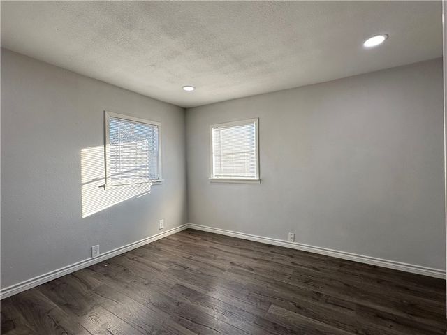 834 Van Cura Dr, Corpus Christi, TX 78408