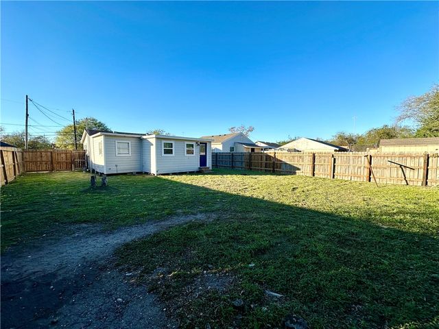 834 Van Cura Dr, Corpus Christi, TX 78408