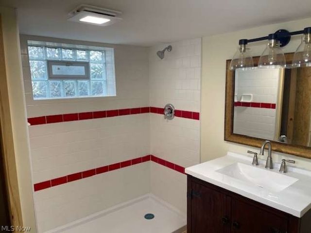 1396 Madison Avenue, Lorain, OH 44053