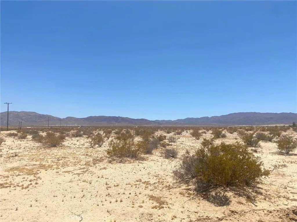 0 Mojave, 29 Palms, CA 92277
