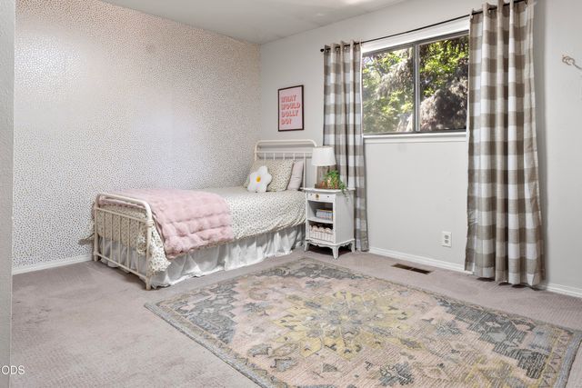 1941 NE Desert Court, Bend, OR 97701