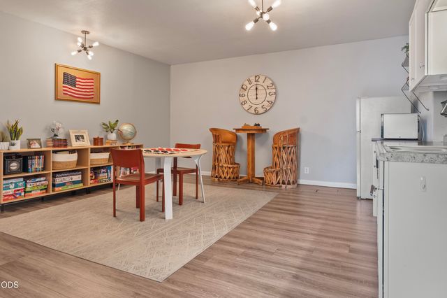 1941 NE Desert Court, Bend, OR 97701