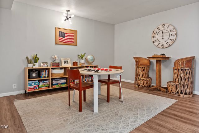 1941 NE Desert Court, Bend, OR 97701