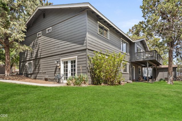 1941 NE Desert Court, Bend, OR 97701