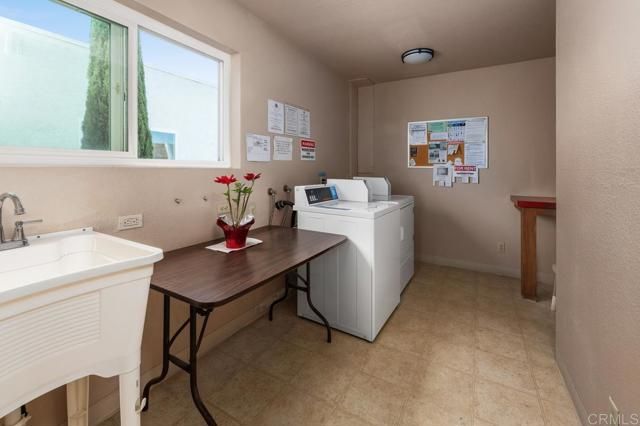 6350 Genesee Avenue 320, San Diego, CA 92122