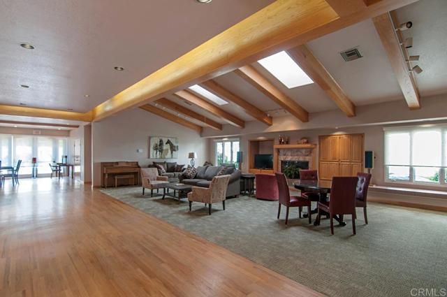 6350 Genesee Avenue 320, San Diego, CA 92122