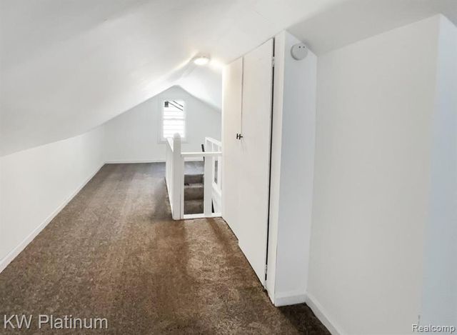 20612 Kingsville Street, Harper Woods, MI 48225