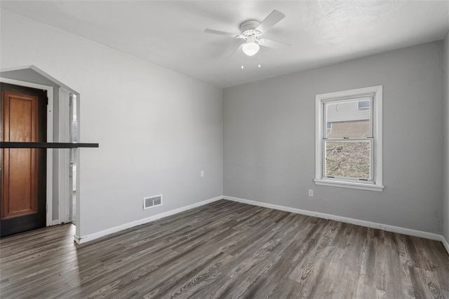 2123 Worton Blvd, West Mifflin, PA 15122