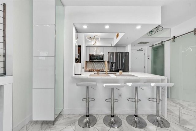 347 N New River Drive 807, Fort Lauderdale, FL 33301