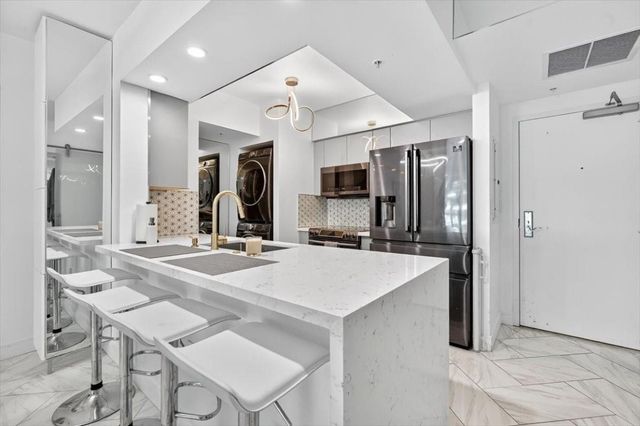 347 N New River Drive 807, Fort Lauderdale, FL 33301