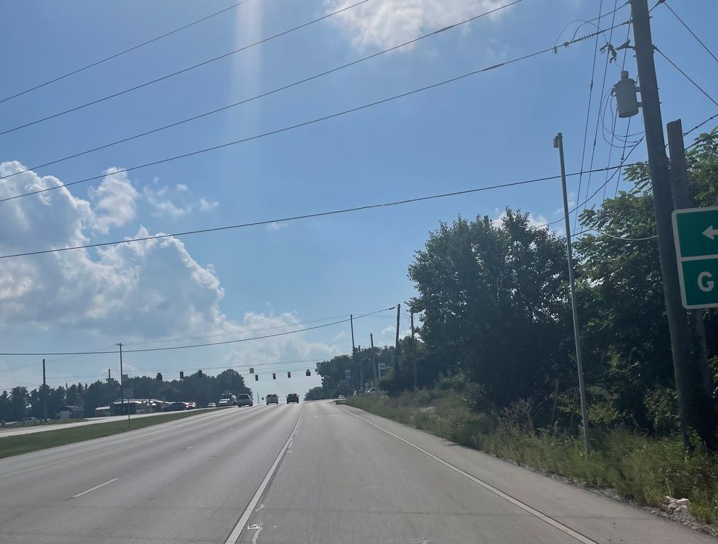 1651 E Us Highway 40