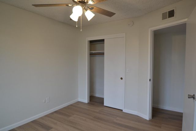 332 W Indianapolis Avenue, Clovis, CA 93612